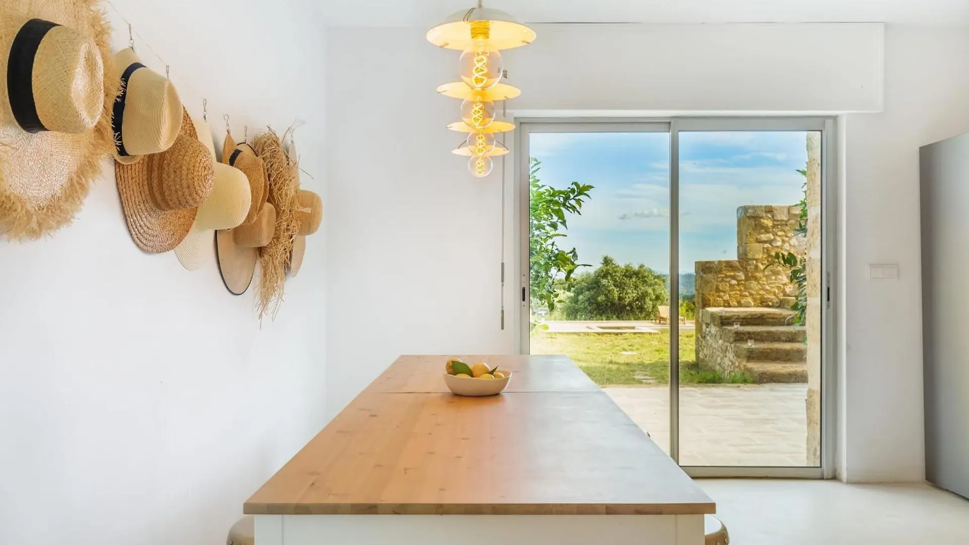 Domaine De La Colline Villa Cucuron Holiday home