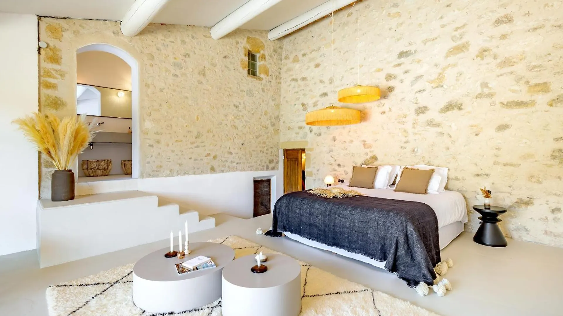 Holiday home Domaine De La Colline Villa Cucuron France
