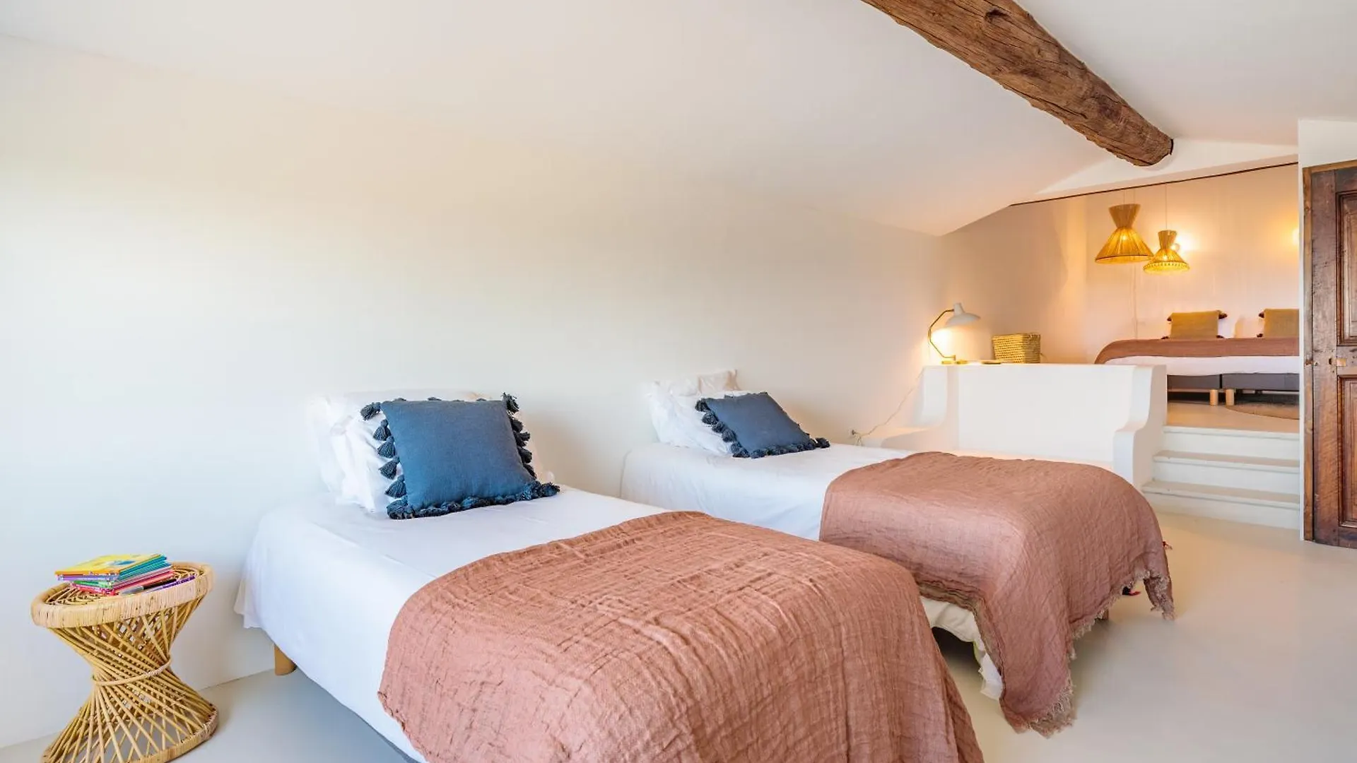 Holiday home Domaine De La Colline Villa Cucuron