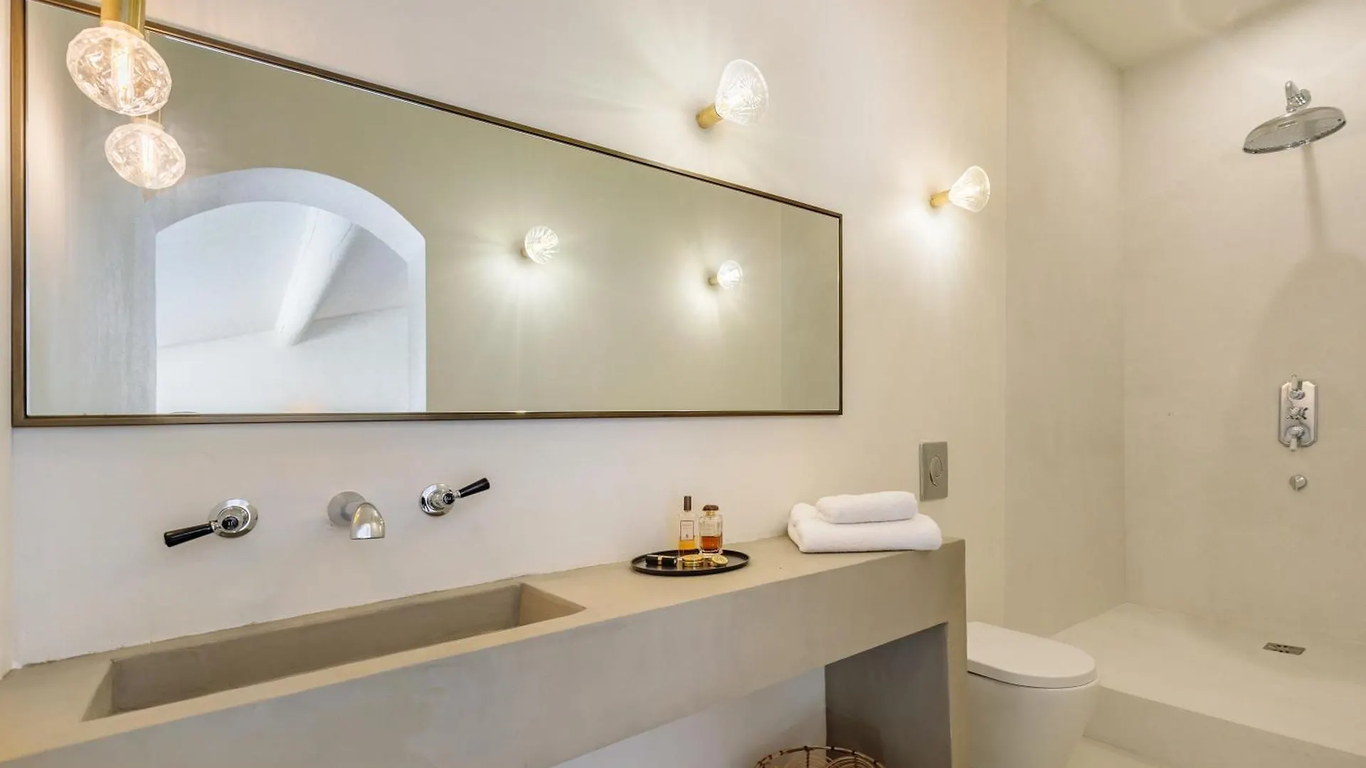 Holiday home Domaine De La Colline Villa Cucuron
