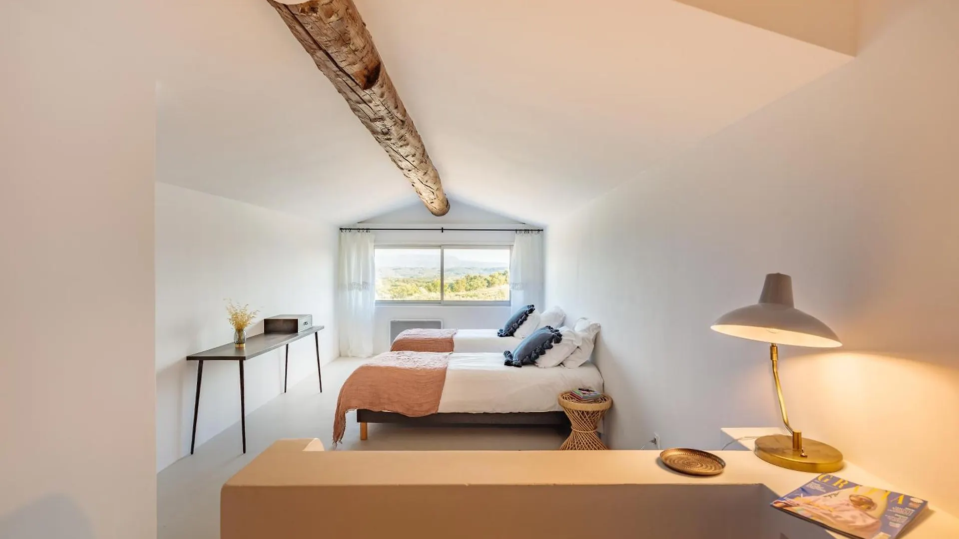 Domaine De La Colline Villa Cucuron Holiday home