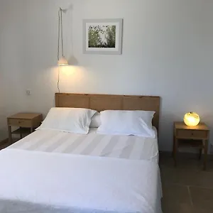 Hôtes Les Garrigues Cucuron